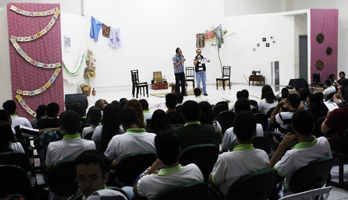 Sarau Literário - Professores José Milson dos Santos e Arlindo Lopes Barbosa recitando um cordel juntos