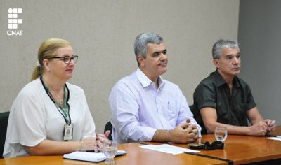 Professora Tarcimária Gomes (IFRN), Hélio Vieira e André de Sena, avaliadores do MEC. Foto: Brígida Fonseca