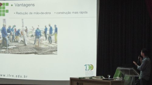 Professor Marcos Alyssandro apresenta projeto. Foto: cedida.