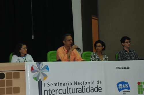 Mesa: Maria Soares, Arnóbio Araújo, Andreza Martins e Lucas Hackradt. Foto: André Salustino