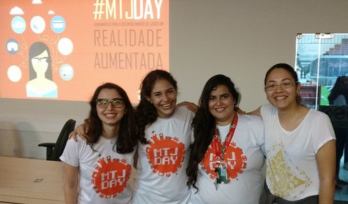 Da esqueda para direita, Clara Bandeira, Astrogilda Caroline, Tainá Medeiros e Dayanne Morato no MTJDay