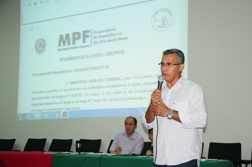 Prof. José Everaldo apresenta proposta de inclusão de PNE em processos seletivos de alunos