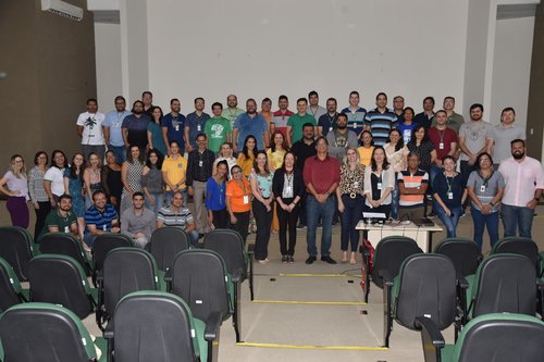 Servidores de diversos campi do IFRN participaram da palestra de Silvilene Souza na manhã desta terça-feira