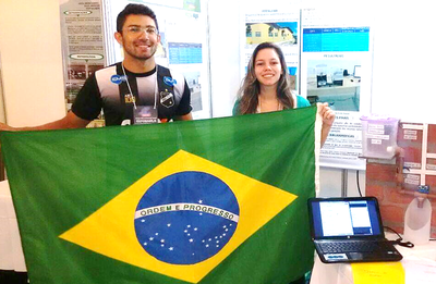 Os estudantes Jackson Josino e Morgana Freitas durante a III Expo MILSET Brasil