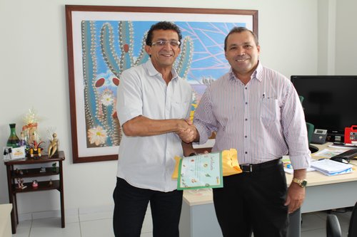 Diretor Lerson Maia e Mauro José da Silva, coordenador da campanha dos Correios/Natal.