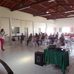 #37205 Diretora do Campus Lajes apresenta palestra no município de Fernando Pedroza