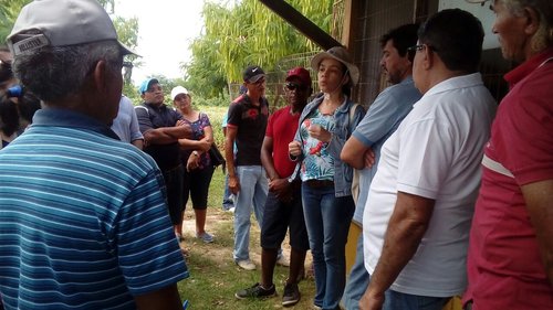 Agricultores sendo instruídos durante Visita ao campus Ipanguaçu do IFRN