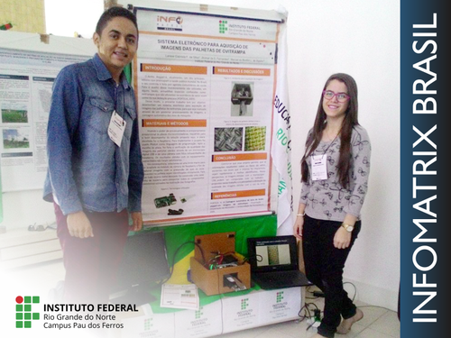 Os alunos Jilcimar Fernandes e Larisse Gabriela, no Centro Universitário UNIFACVEST, para apresentação do projeto.