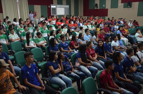 Evento aconteceu no Auditório Fabião das Queimadas e reuniu cerca de 180 estudantes