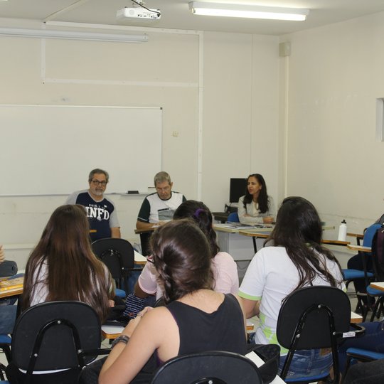 #10299 Projeto mini-empresa inicia suas atividades do ano com capacitação