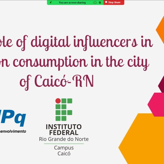 #10671 Alunos do Técnico em Vestuário e CST em Design Moda apresentam 6 artigos em congresso remoto internacional