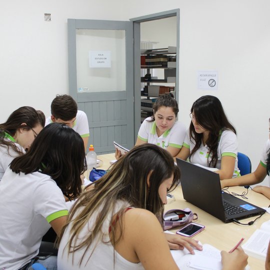 #10728 Salas de Estudo em Grupo 