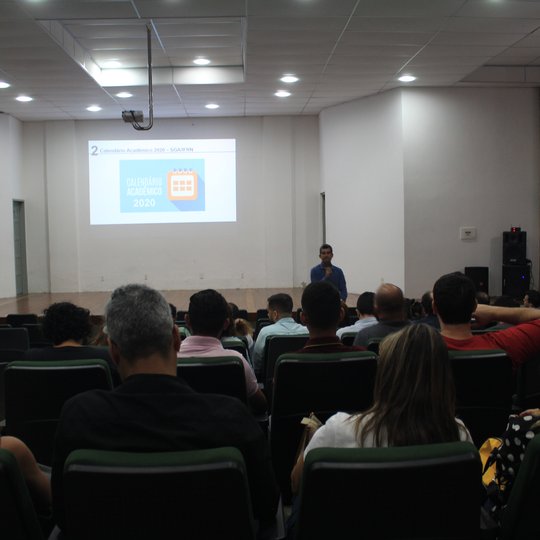 #11249 Membros do Colegiado da Diretoria Acadêmica participam de reunião