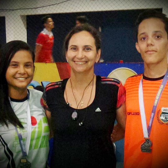 #11444 Alunos conquistam medalhas no badminton