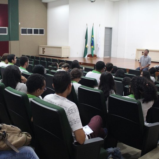 #11640 Núcleo de Estudos Afro-Brasileiros e Indígenas (NEABI) promove bate-papo com o fotógrafo Lenilton Lima