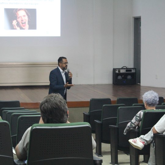 #12020 Semana do Servidor inicia com palestra sobre Mediações de Relações Interpessoais