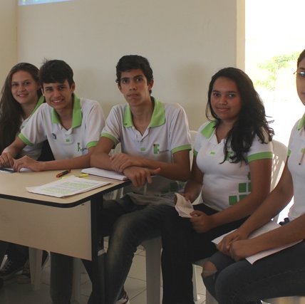 #12033 Candidatos participam de debate para eleição do grêmio