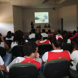 #12613 Campus SGA realizou palestras de conscientização como parte da campanha nacional #ZicaZero