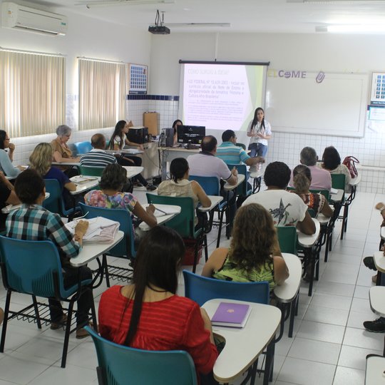 #12683 Projeto incentiva discussão sobre História e Cultura Afro-Brasileira