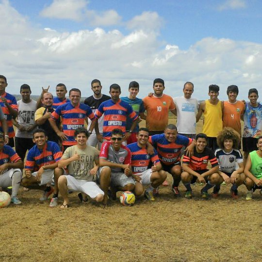 #12738 Campus SGA realiza partida de futebol entre terceirizados e alunos