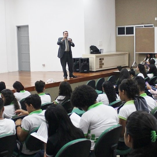 #12972 Diretor do Procon-RN ministra palestra no IFRN-SGA