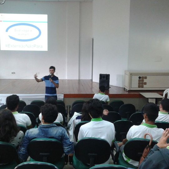 #13132 Campus SGA recebe visita do professor Thiago Loureiro