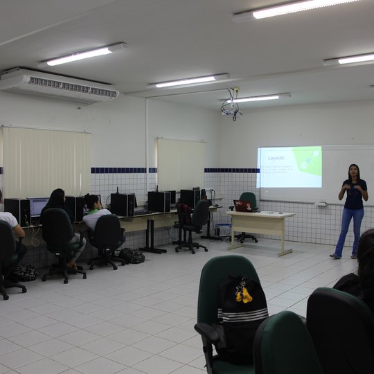 #13614 Coordenação de Informática oferece capacitação para alunos