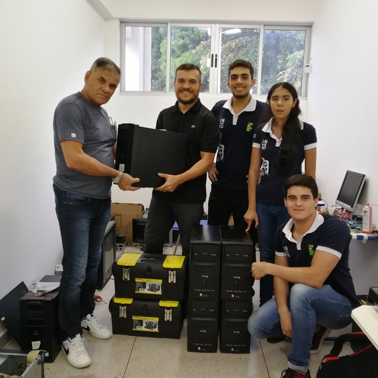 #13781 Social Tec atua em escola estadual