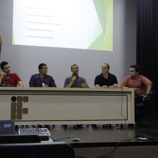 #13929 II Ciclo de Palestras com Profissionais acontece no Campus