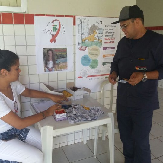 #13999 Campus realiza ações da campanha Dezembro Vermelho