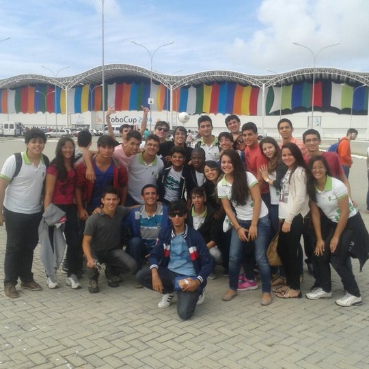 #14375 Alunos do Campus Parnamirim participam do Robocup 2014
