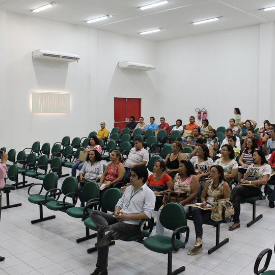 #14541 Profuncionário realiza aula inaugural
