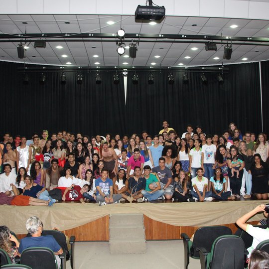 #14994 Apresentações teatrais marcam sábado letivo