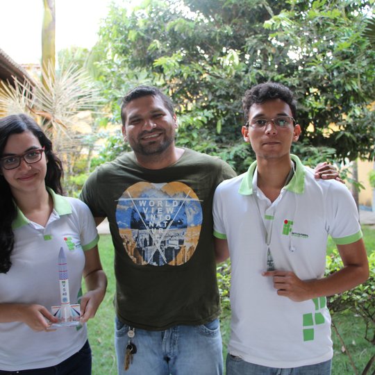 #15126 Alunos do Campus Parnamirim participam da X Jornada de Foguetes