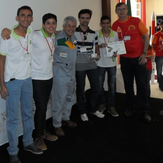 #15630 Alunos participam da Jornada Brasileira de Foguetes