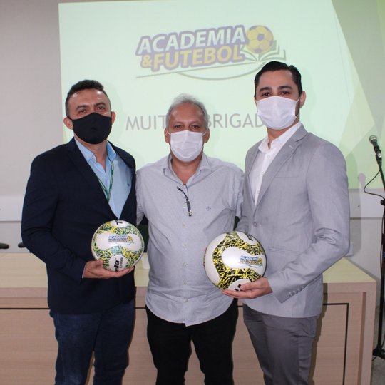 #16225 Aula inaugural do projeto "Academia e Futebol" marca abertura de inscrições