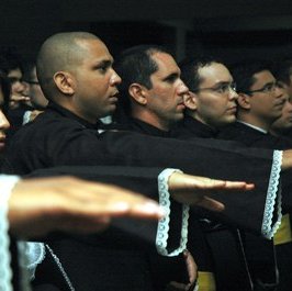 #16995 Entrega das becas dos formandos dos cursos superiores acontece hoje e amanhã (9)