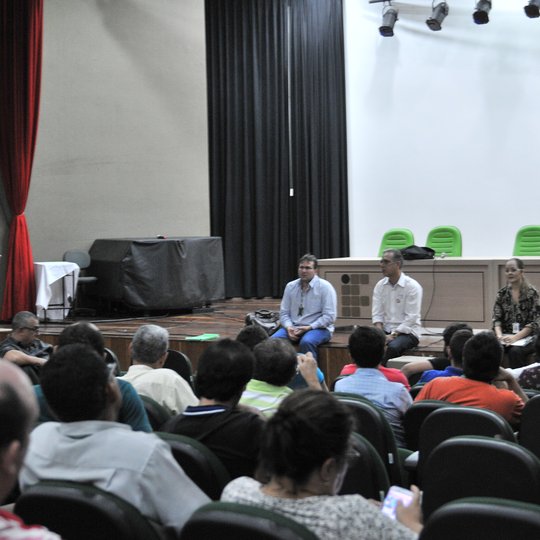 #17297 Direção-Geral realiza reunião administrativa com os servidores