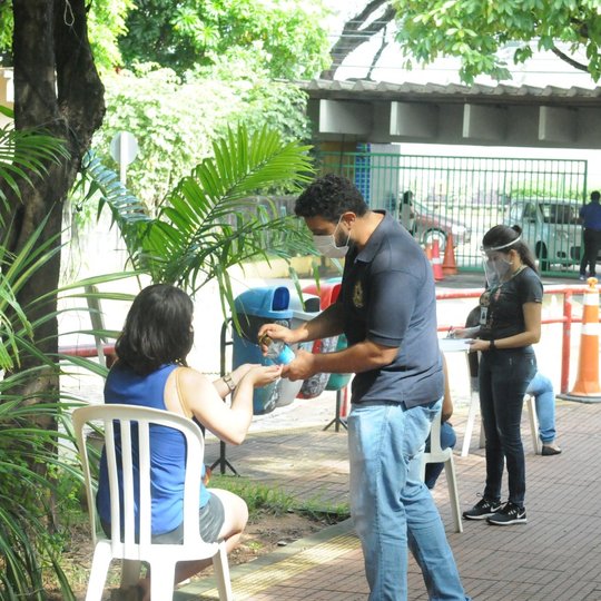 #17926 Estudantes contemplados que não receberam a cesta básica deverão pegar amanhã, 9 de junho