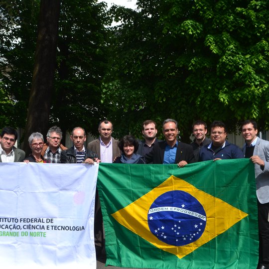 #18267 Comitiva do CNAT visita instituição de ensino francesa para renovar parceria
