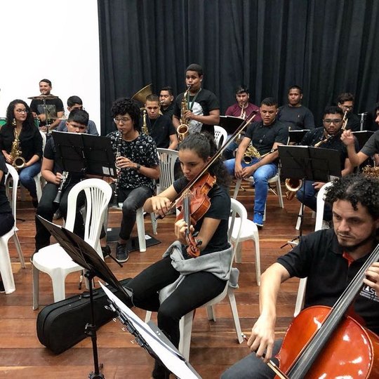 #18329 Arte por toda parte: quando as vozes falam o que o coração pulsa