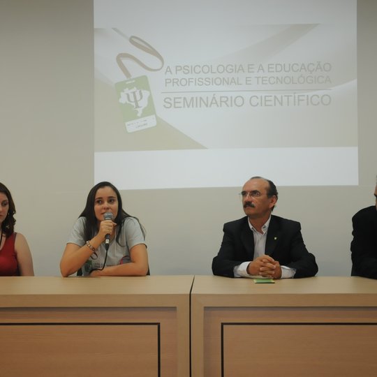 #18397 Seminário Científico discute a Psicologia e a Educação Profissional e Tecnológica
