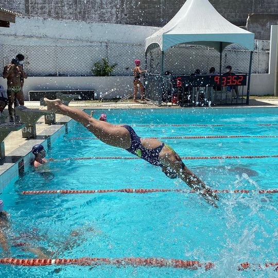 #18441 Água que lava a alma: foco, técnica e treino classificam alunos do CNAT para o "Gymnasiades 2022"