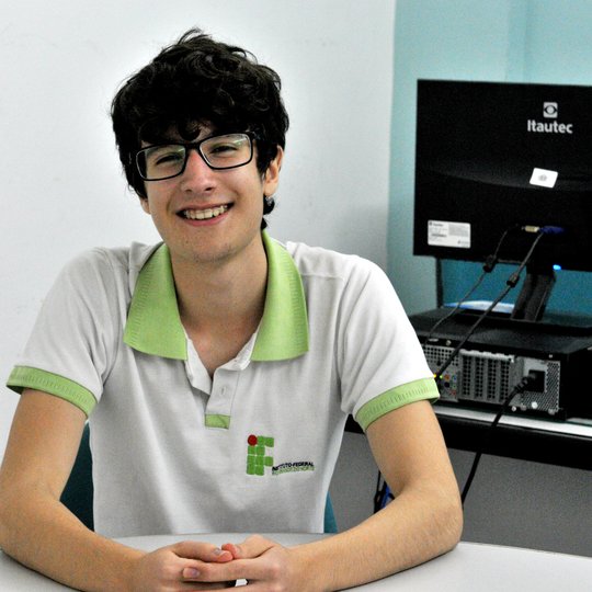 #18464 Aluno do CNAT conquista bolsa para estudar nos Estados Unidos