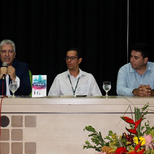 #18485 Palestra com Embaixador debate inteligência artificial e carreira diplomática