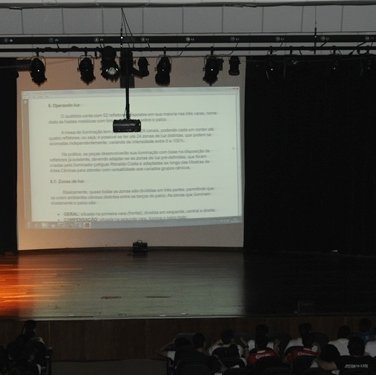 #19215 Workshop sobre o Uso da Luz e Sonoplastia do Auditório