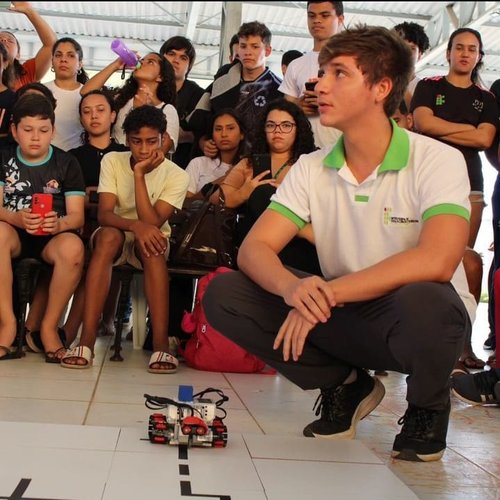 2023 - Equipe de robótica na III EXPOTEC 2