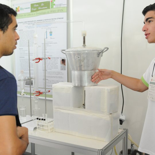 #20911 III Feira de Ciência e Tecnologia do PFRH tem exposição de trabalhos nas quadras