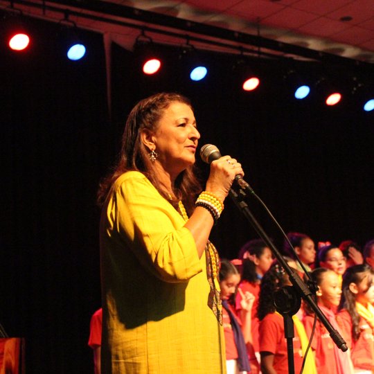 #21620 Com música, poesia e entrega de presentes, Coral Infantil do IFRN celebra o Natal