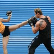 #21760 Campus sedia aulas de kickboxing para a comunidade
